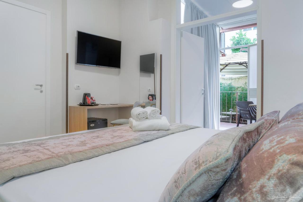 Hotel Cosmos 佛罗伦萨 外观 照片